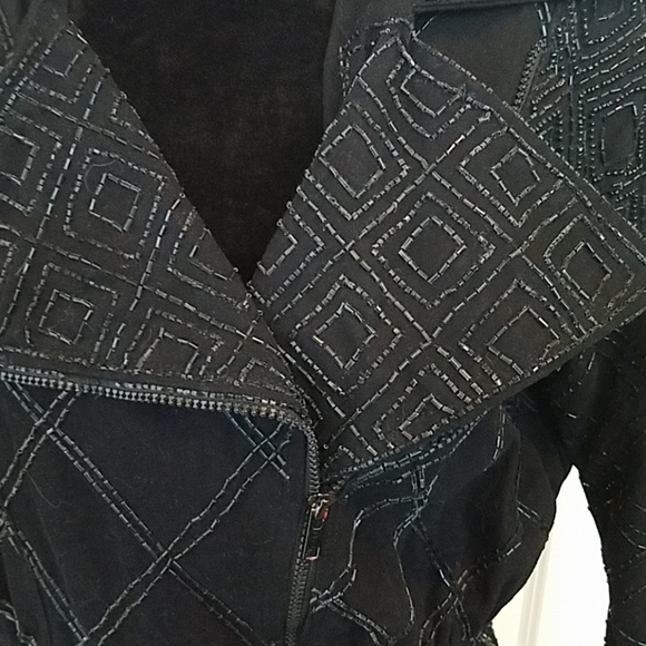 The Icing jacket - Picture 2 of 4